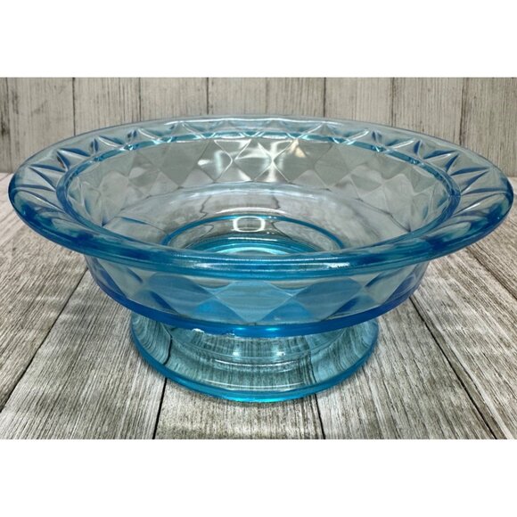 Vintage Early American Pattern Glass Bowl Footed Diamond Quilted Sky Blue 7" DIA - Picture 2 of 8